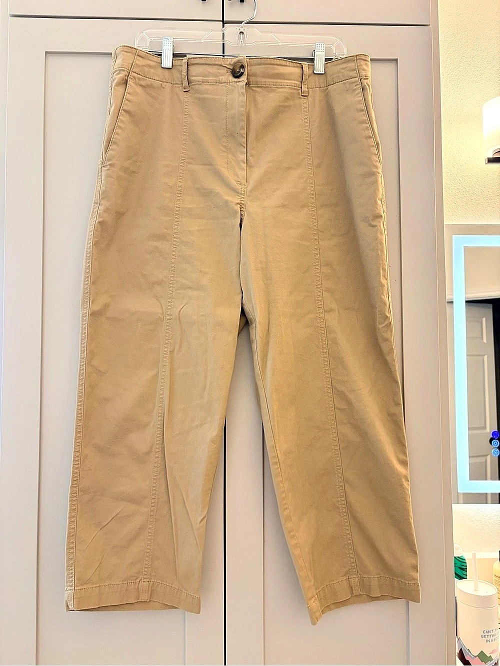 Ann Taylor Petite Flat Front Capris Khaki 16P